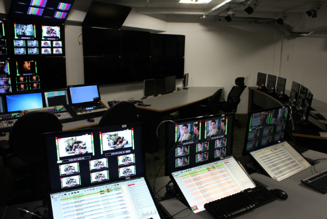 Control de emisión automatizado de Space, con todas sus señales HD y SD. Turner Argentina sede Melián 2752.