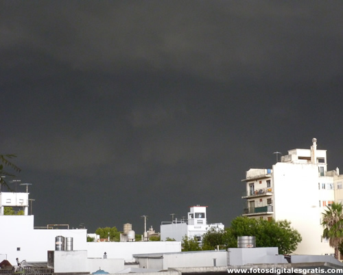 Cielo-Tormenta-Ciudad-FDG.jpg